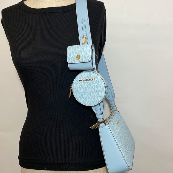 MICHAEL KORS 💙
Jet Set Travel Small Logo Shoulder crossbody Bag tech Pouches - Picture 4 of 13
